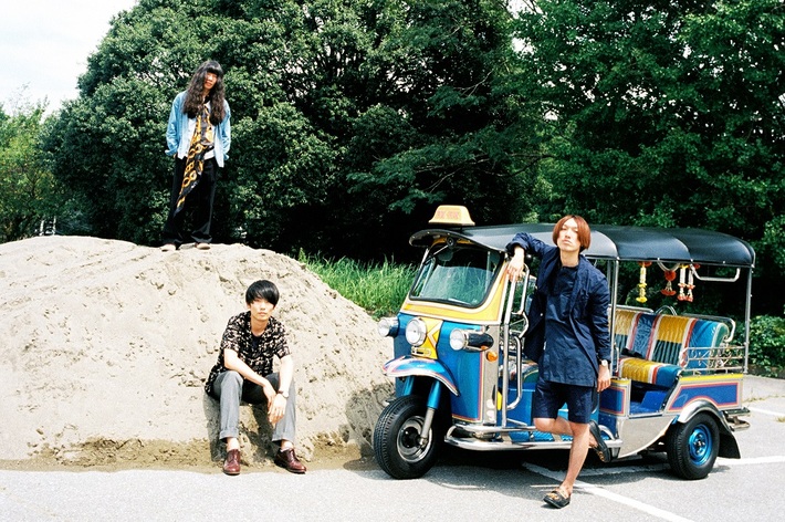 Helsinki Lambda Club、10/26に1stフル・アルバム『ME to ME』リリース決定