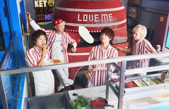 KEYTALK、11/23にリリースする9thシングル『Love me』のジャケット写真公開。本日開催された全国ツアー・ファイナル公演のライヴ写真も到着