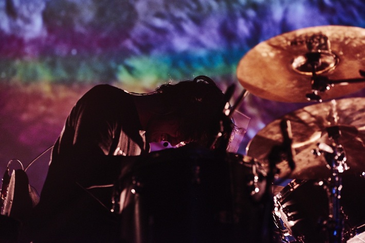 金子ノブアキ（RIZE）、パフォーミング・アーツ・カンパニー"enra"とコラボした「Firebird」の映像を公開