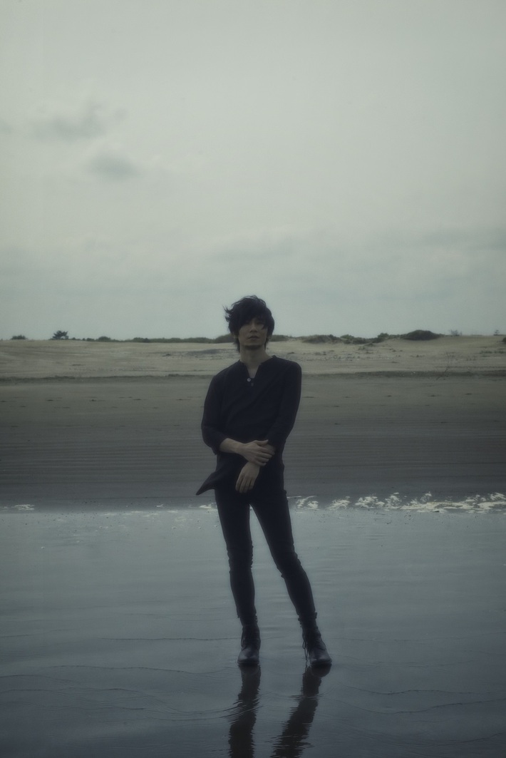 TK from 凛として時雨、本日リリースのニュー・アルバム『white noise』より「Wonder Palette」のMV公開