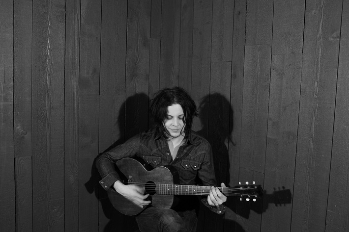 Jack White、9/28リリースの2枚組アルバム『Jack White Acoustic Recordings 1998-2016』よりTHE WHITE STRIPESの完全未発表となる新曲「City Lights」のMV公開