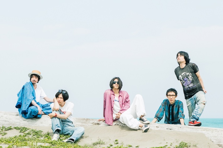 髭、来年3月よりオーディエンス完全参加型ライヴ・ツアー"Golden Raspberry Award"開催決定。"不人気曲"投票の実施も