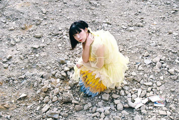 永原真夏、11/23にリリースする2nd EP『オーロラの国』のトレーラーで"鍋パ"映像公開。最新ヴィジュアルも