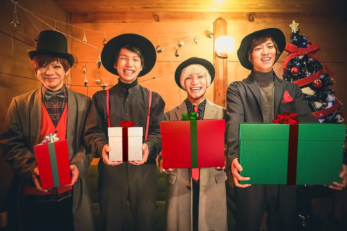 京都発4ピース・ロック・バンド MOLE HiLL、新曲「小さなクリスマス」のMV公開