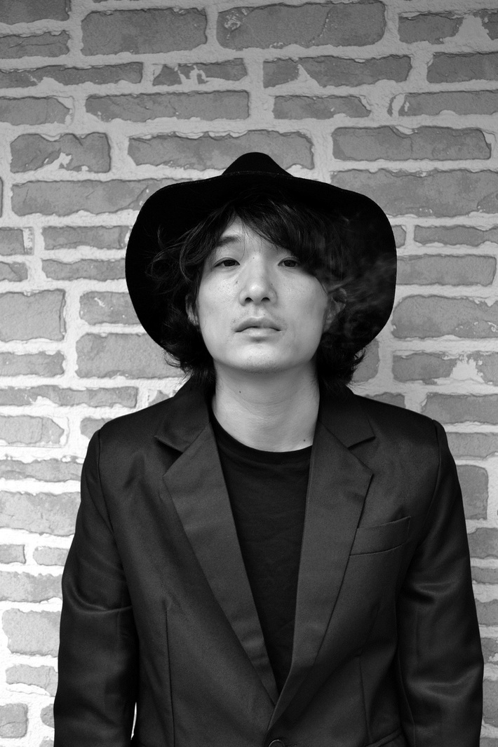 石崎ひゅーい、本日リリースしたニュー・アルバム『アタラズモトオカラズ』収録曲「敗者復活戦」がNTTドコモ"dヒッツ"のTV CMソングに決定