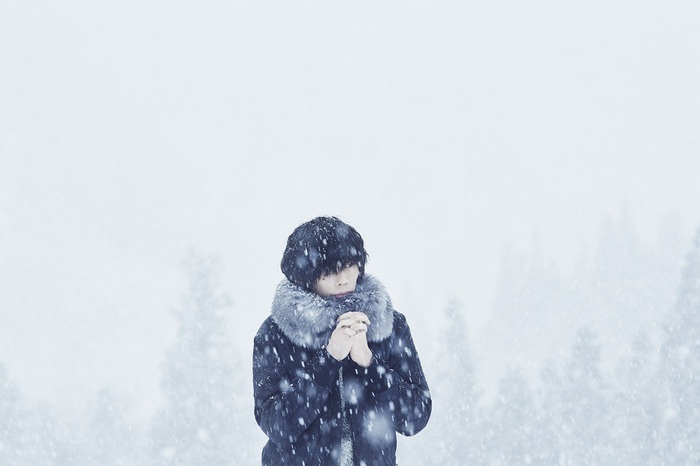 米津玄師、雪景色のなかで撮影された最新アーティスト写真公開