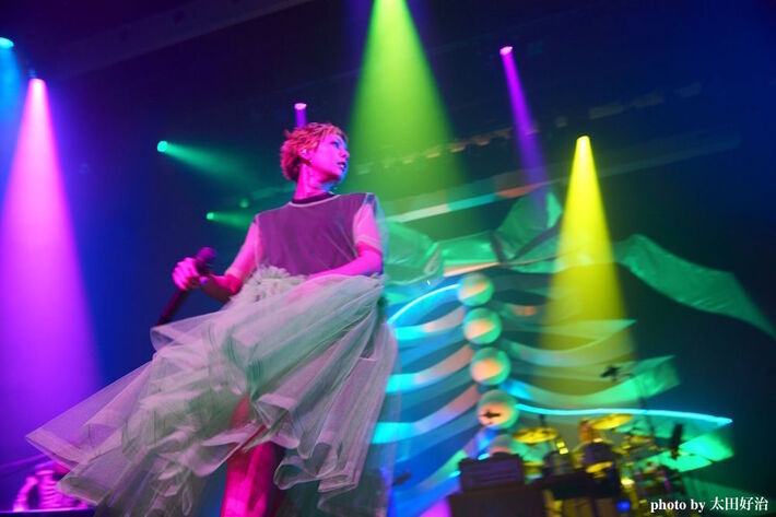 木村カエラ、5/10にニュー・シングル『HOLIDAYS』リリース決定