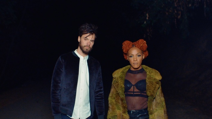 DIRTY PROJECTORS、3/3リリースのニュー・アルバムよりSolangeとの共作曲「Cool Your Heart feat. D∆WN」のMV公開