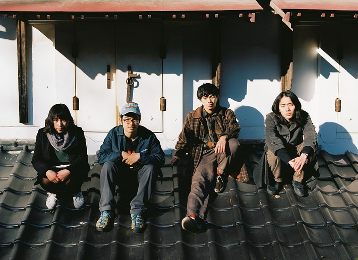 変幻自在のギター・ポップ・バンド MONO NO AWARE、デビュー・アルバム『人生、山おり谷おり』の詳細＆最新ヴィジュアル公開。フライング・リリース・パーティーも開催