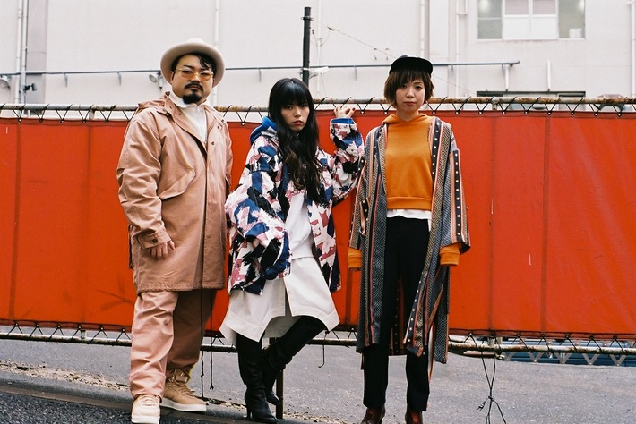 休日課長（ゲスの極み乙女。）率いる"DADARAY"、5/31リリースの2ndミニ・アルバム『DADAMAN』より「WOMAN WOMAN」のMV＆川谷絵音撮影のジャケ写公開