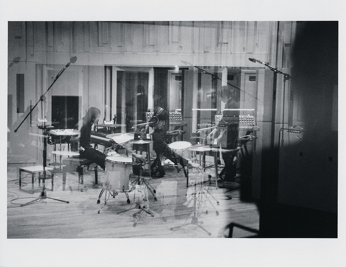 mouse on the keys、書き下ろしの新曲「KUJAKU」を使用した現代芸術家 笹田靖人デザイン限定ベアブリックのPV公開