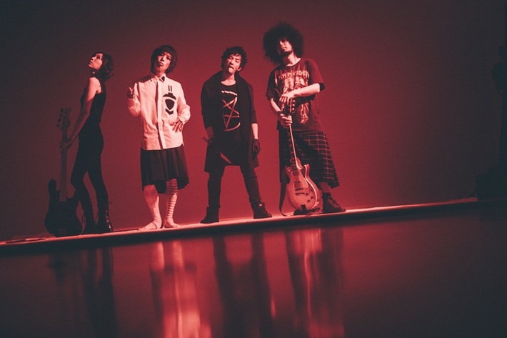 バックドロップシンデレラ、10/4に2ndミニ・アルバム『真夜中の太陽を君は知らない』リリース決定。ポンキッキーズとコラボ「およげ！たいやきくん」MV公開