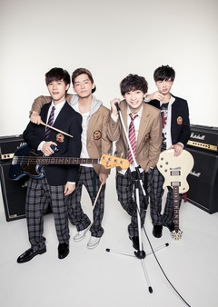 台湾発の4人組ボーイズ・バンド noovy、9/27にリリースする日本メジャー・デビュー・シングル『Garage』の新ヴィジュアル公開