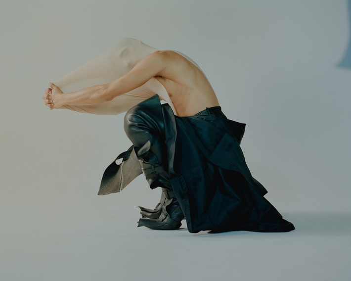 Björk、FKA TWIGSらのプロデュースを手掛けるARCA、坂本龍一の最新アルバム表題曲「async」のリミックス音源を公開