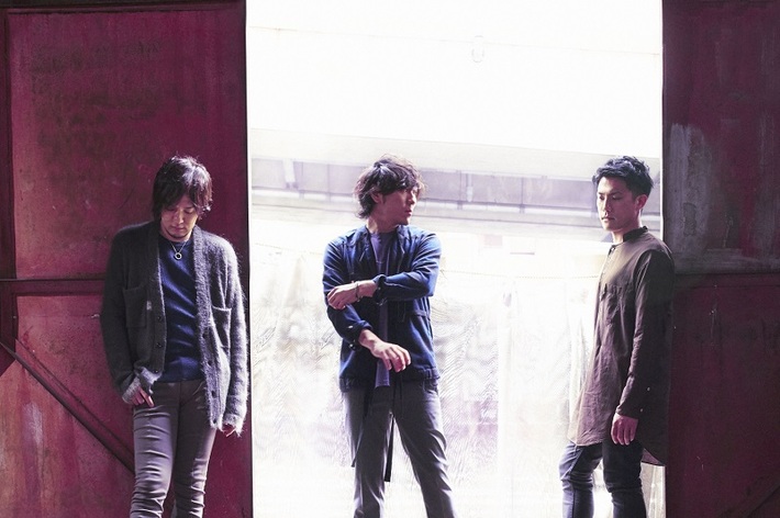 back number、映画"8年越しの花嫁 奇跡の実話"主題歌「瞬き」を12/20にシングル・リリース決定。新アーティスト写真も公開