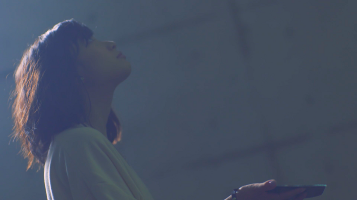 有安杏果（ももいろクローバーZ）、10/11リリースの1stソロ・アルバム『ココロノオト』よりリード曲「ヒカリの声」のMV公開