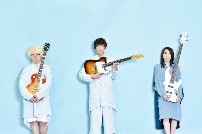 滋賀県発の男女ツイン・ヴォーカル3ピース・ロック・バンド Swimy、来年1/10に2ndシングル『僕と魚の物語』リリース決定