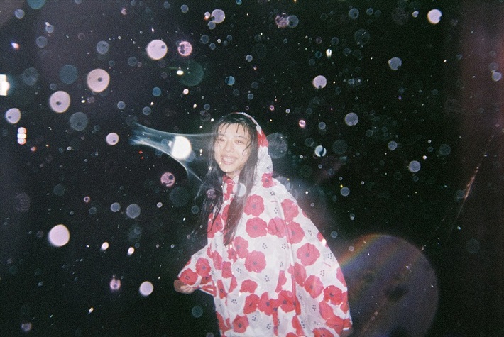 カネコアヤノ、恒例の新年ワンマン公演を東京の劇場＆大阪の古本屋で開催