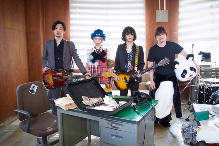 岸田教団＆THE明星ロケッツ、TVアニメ"博多豚骨ラーメンズ" OP「ストレイ」音源が世界同時解禁