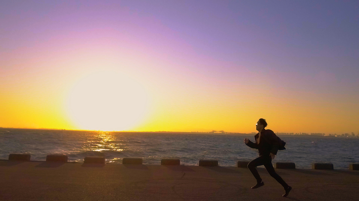 フルカワユタカ（ex-DOPING PANDA）、1/10リリースのニュー･アルバムより、全力疾走で歌う「僕はこう語った」MV公開