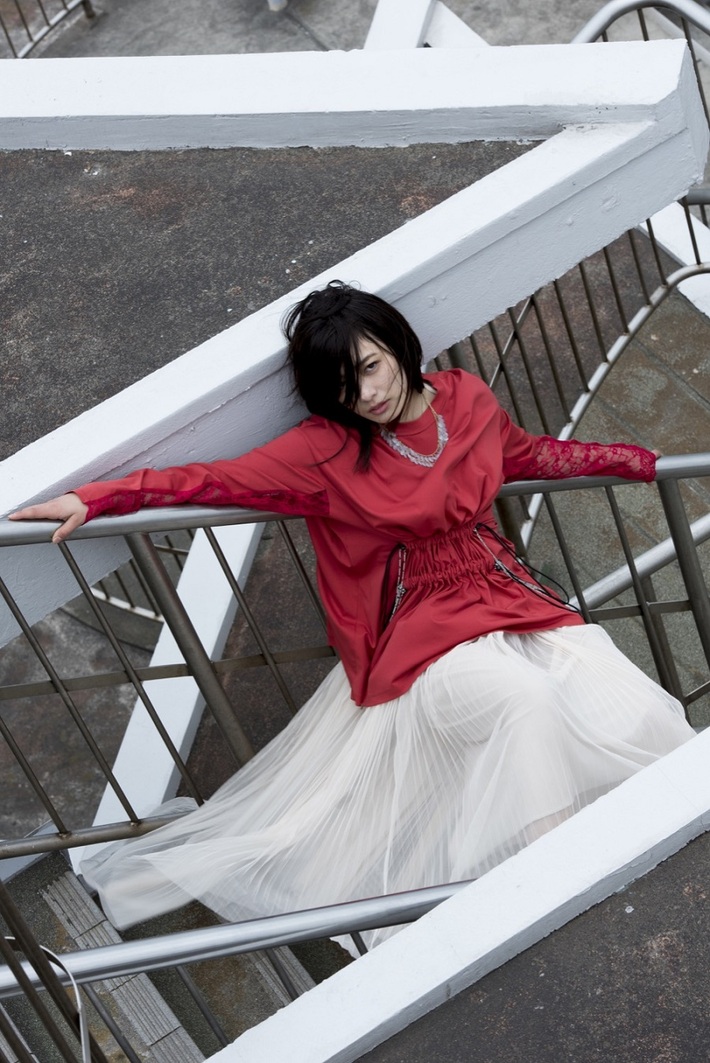 真部脩一（ex-相対性理論）率いる"集団行動"、2/7リリースの2ndアルバム『充分未来』よりMVトラック＆ジャケ写公開