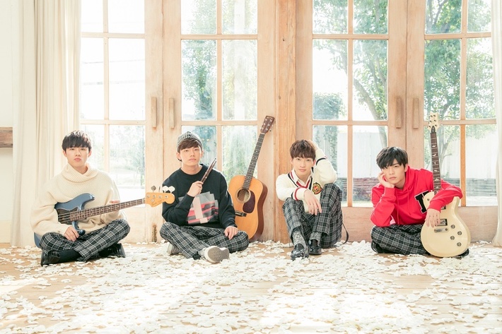 台湾の4人組ボーイズ・バンド noovy、バレンタインデー前夜に初LINE LIVE配信決定。さらば青春の光をMCに迎え告白シミュレーションやアコースティック・ライヴも