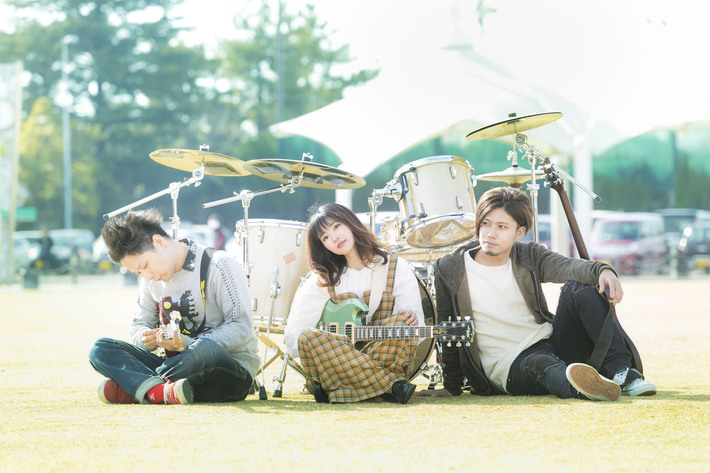 SpecialThanks、2/21リリースのニュー・ミニ・アルバム『HEART LIGHT』よりリード曲「SUNNY CLUB」MV公開