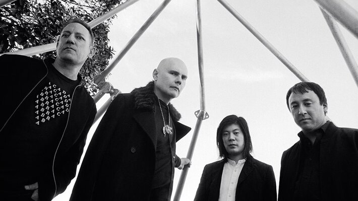 THE SMASHING PUMPKINS、オリジナル・メンバー3名が再集結。北米で初期5タイトルを演奏するツアー"Shiny And Oh So Bright"開催決定