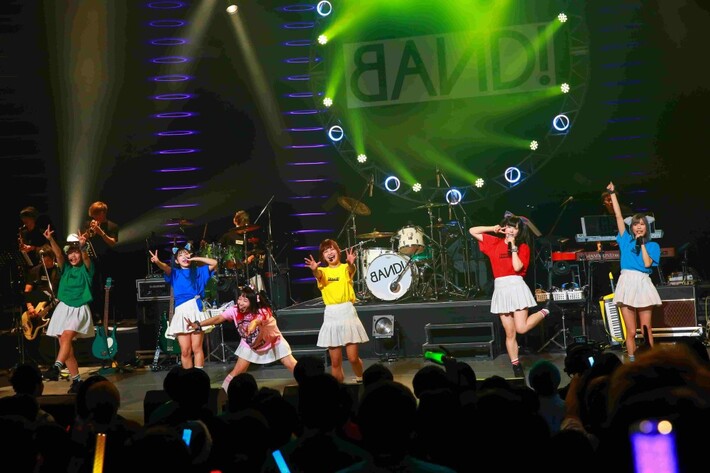 バンドじゃないもん！、3/22にGYAO!にて日本青年館ワンマン・ライヴの模様をメンバー・コメンタリー付き完全無料の独占生配信決定