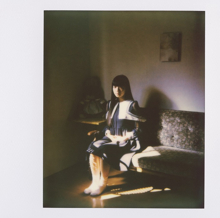 カネコアヤノ、本日3/28リリースの7インチ・シングル表題曲「Home Alone」MV公開。配信もスタート