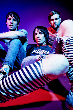 THE CRIBS、5月に京都、東京でジャパン・ツアー開催決定