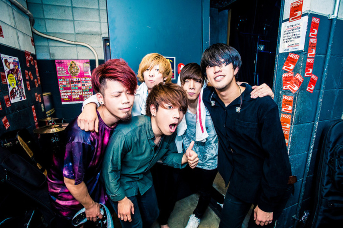 Hello Project ライブT&リストバンド‼ Hello Project ライブT&リスト