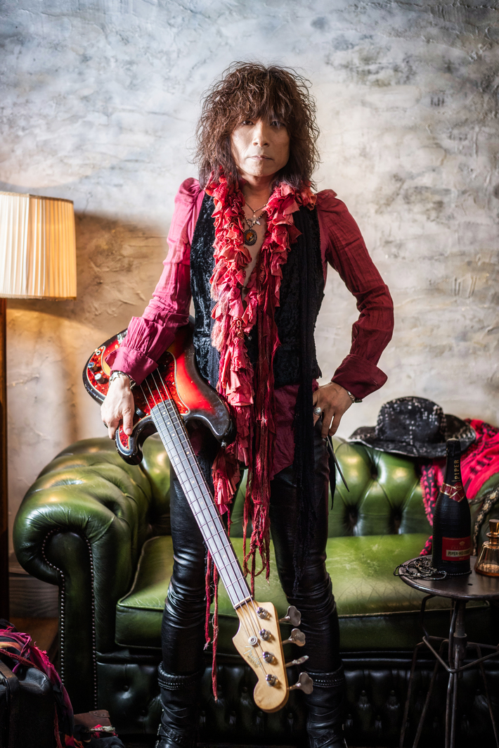 廣瀬"HEESEY"洋一（THE YELLOW MONKEY）、本日5/16リリースのニュー・アルバムより「J! T! T! T!」MV＆全曲ダイジェスト映像公開