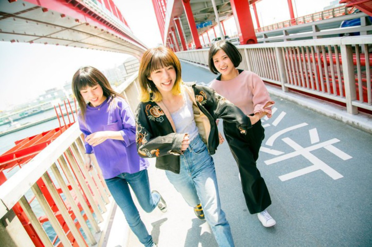Hamp Back 林萌日々子 17歳 朝焼け待つ夜明け Hamp Back 林萌日々子 17歳 朝焼け待つ夜明け 朝焼け待つ夜明け