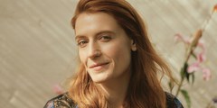 FLORENCE + THE MACHINE、3年ぶりニュー・アルバム『High As Hope』6/29リリース決定。新曲「Hunger」MV公開