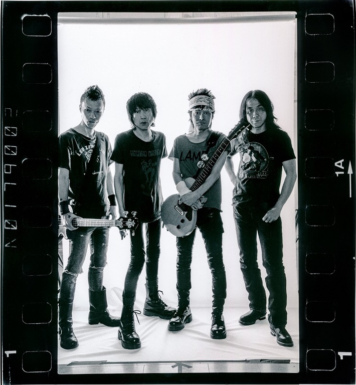 ザ・クロマニヨンズ、8/29にニュー・シングル『生きる』リリース決定