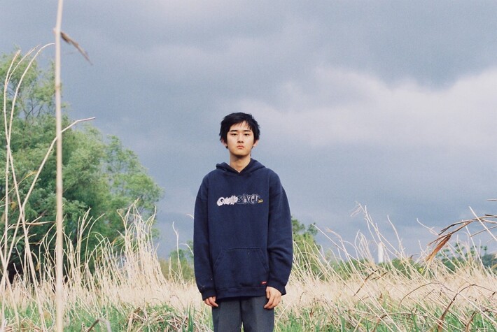 betcover!!、5曲入りEP『サンダーボルトチェーンソー』8/1リリース決定。収録曲「平和の大使」先行配信＆レコ発ツーマン開催も