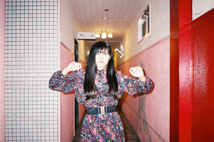浜松在住の現役女子大生SSW 鈴、第2弾デジタル・シングル「酔ったふり」本日7/6リリース