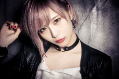 ReoNa、8/29リリースのデビュー・シングル『SWEET HURT』店舗購入者特典＆リリース・イベント決定