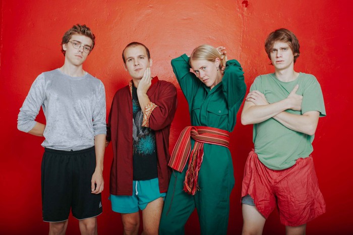 ノルウェー出身の摩訶不思議な男女4人組ポップ・バンド POM POKO、来年2月にデビュー・アルバム『Birthday』リリース決定。新曲「My Blood」音源公開