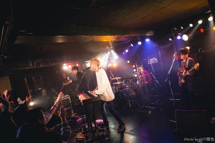 HOWL BE QUIET、新ベーシスト 松本拓郎を迎え11/10に渋谷WWWにてワンマン・ライヴ開催決定