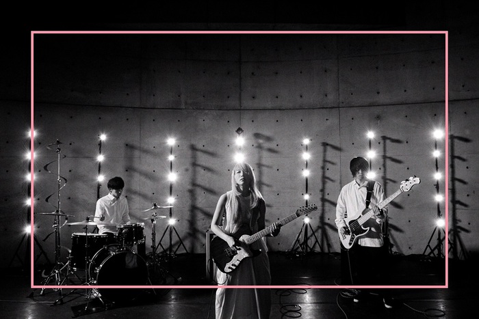 Cö shu Nie、本日10/24リリースのEP『Aurora』より"致命的な緑"がテーマの新曲「character」MV公開