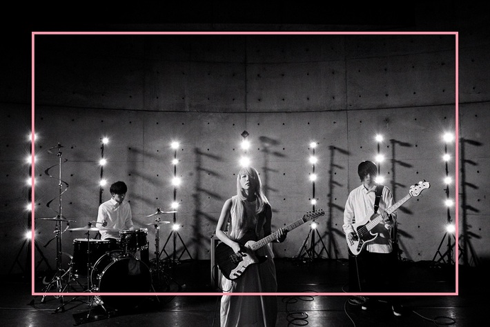 Cö shu Nie、10/24リリースのニューEP『Aurora』よりハーブ・リキュール"アブサント"とコラボした新曲「character」ティーザー映像公開