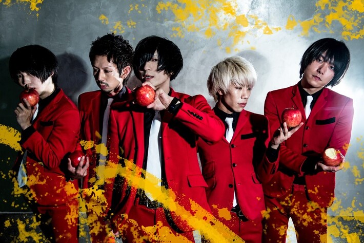 ビレッジマンズストア、4作連続会場限定シングル第1弾「黙らせないで」メンバーが"おじいちゃん化"したMV公開