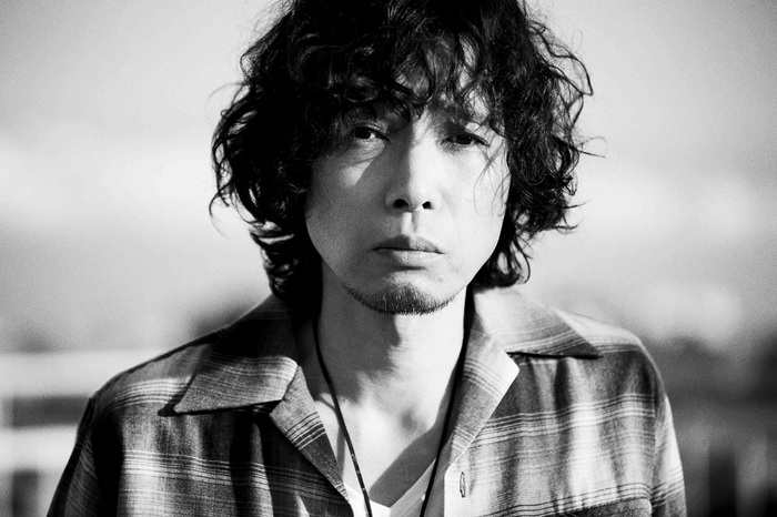 斉藤和義、北川景子主演ドラマ"家売るオンナの逆襲"主題歌に新曲「アレ」書き下ろし。新アー写公開も