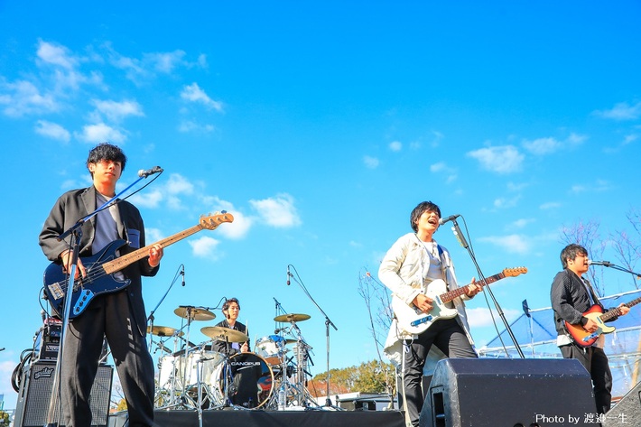 flumpool、ゲリラ・ライヴ当日の模様を収めた再始動ドキュメント・ムービー公開