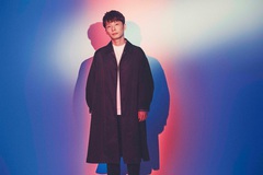 星野源、1年間の音楽活動を余すことなく記録したオフィシャル・イヤー・ブック"YELLOW MAGAZINE 2018-2019"発売決定。ハマ・オカモト（OKAMOTO'S）ら参加の三者鼎談など収録