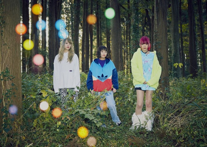 the peggies、2/6リリースのメジャー1stフル・アルバム『Hell like Heaven』全収録曲の試聴スペシャル・ムービー＆各店舗購入者特典を公開