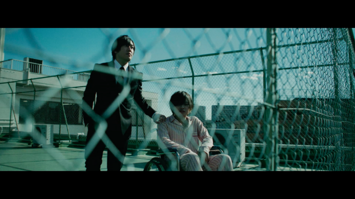 ぼくのりりっくのぼうよみ出演。TeddyLoid、最新アルバム『SILENT PLANET: INFINITY』より「Foolish feat. 元・天才」瀕死の"元・天才"を見舞うMV公開