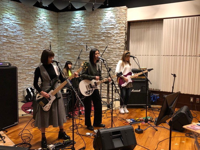 GIRLFRIEND、2/27リリースの4thシングル表題曲「ヒロインになりたい」が日本テレビ系"バズリズム02"3月EDテーマに決定。7/21恵比寿LIQUIDROOMにて自身最大規模ワンマン・ライヴ開催も